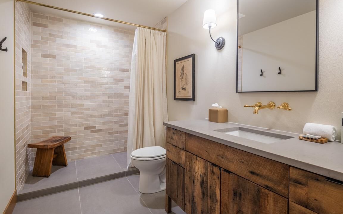Photo of Bathroom in Cle Elum