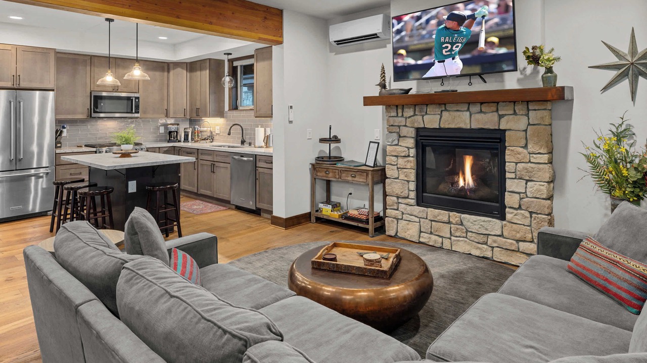 Photo of Livingroom in Cle Elum