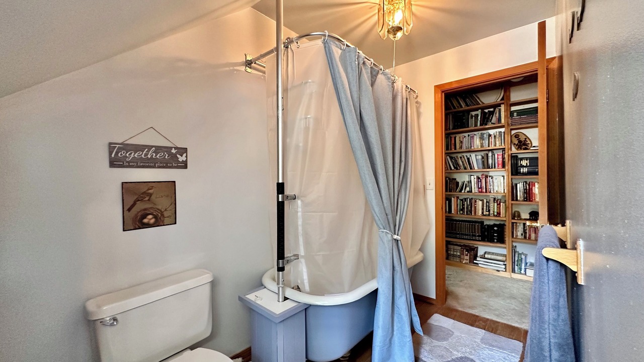 Photo of Bathroom in Leavenworth