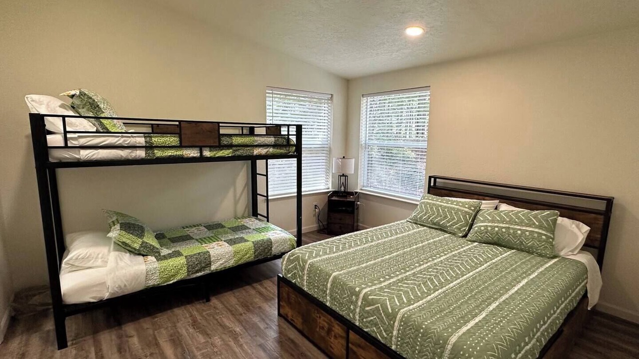 Photo of Bedroom in Hoodsport