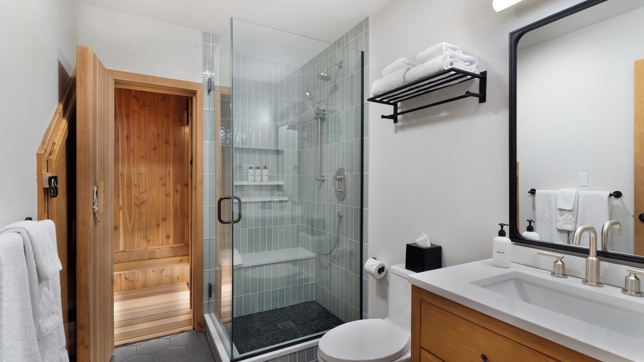 Photo of Bathroom in Glacier