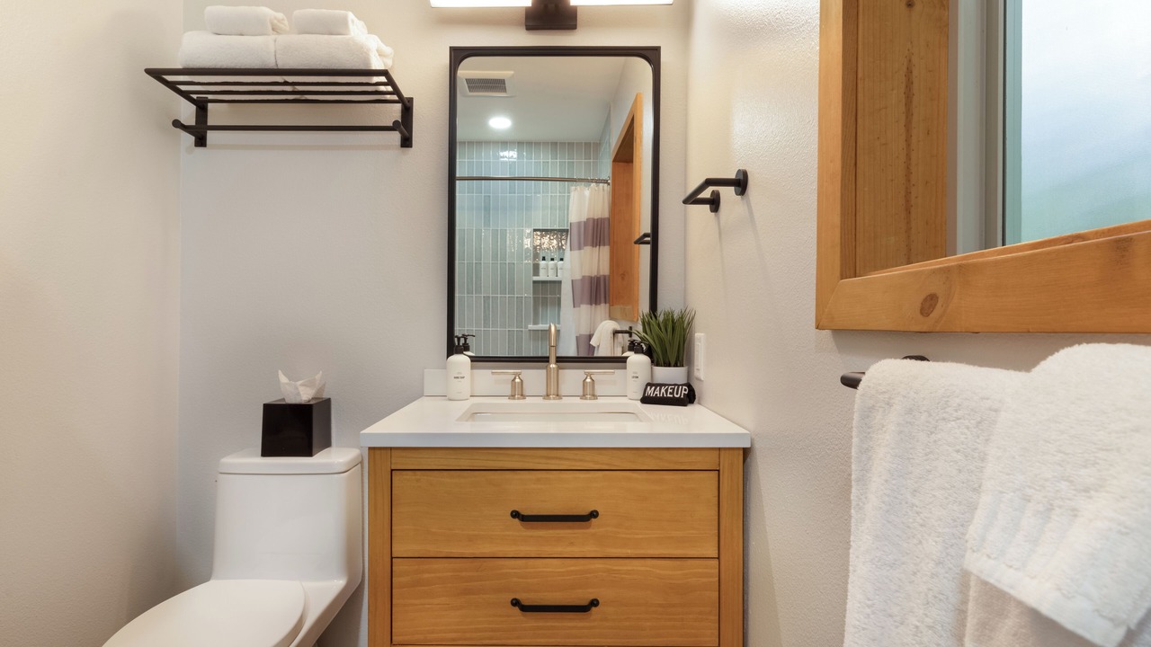 Photo of Bathroom in Glacier