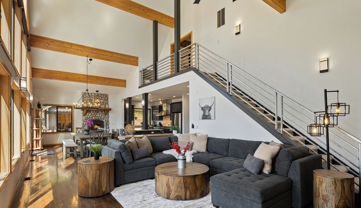 Photo of Livingroom in Ronald