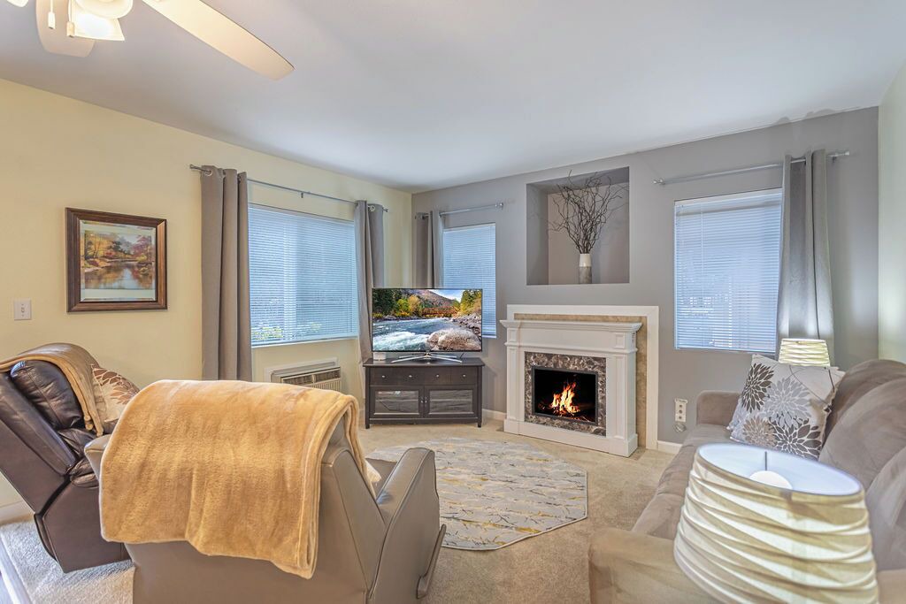 Photo of Livingroom in Downtown Leavenworth