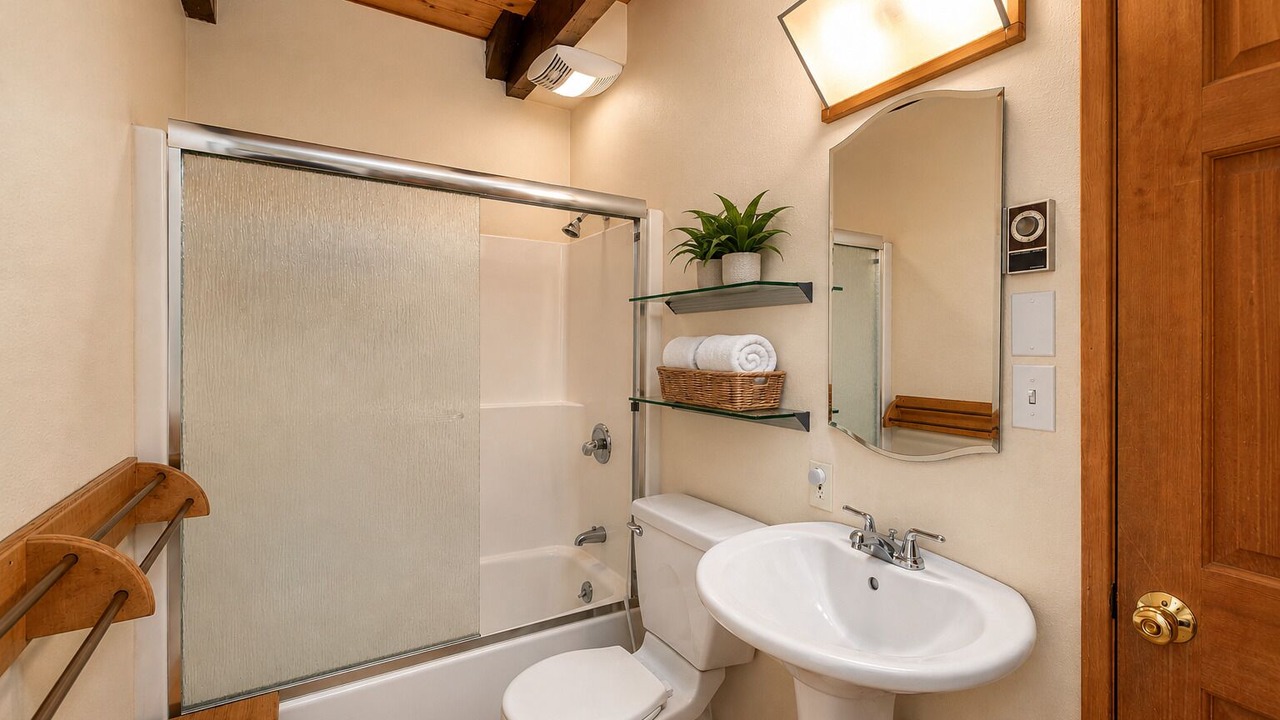Photo of Bathroom in Leavenworth