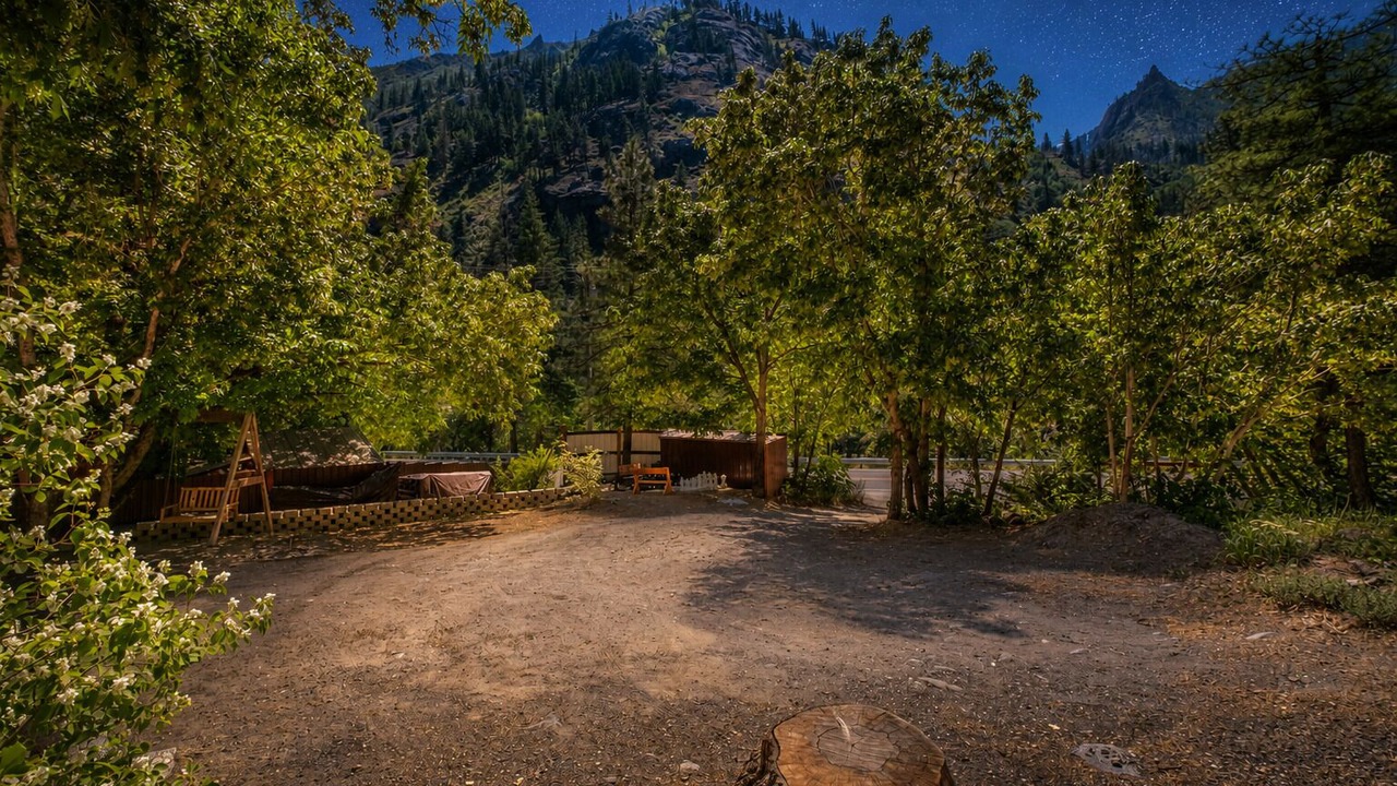 Photo of Others in Leavenworth