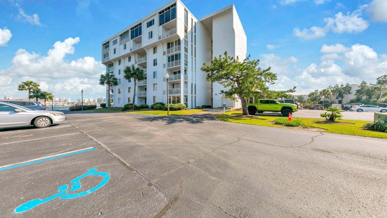 Photo of Outdoor in Holiday Isle