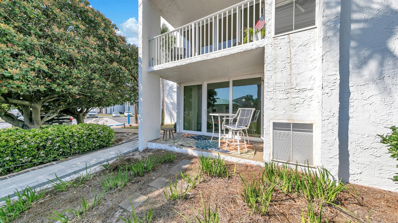 Photo of Patio Balcony in Holiday Isle