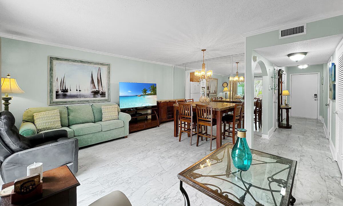 Photo of Livingroom in Destin