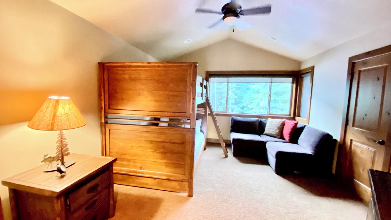 Photo of Bedroom in Cle Elum