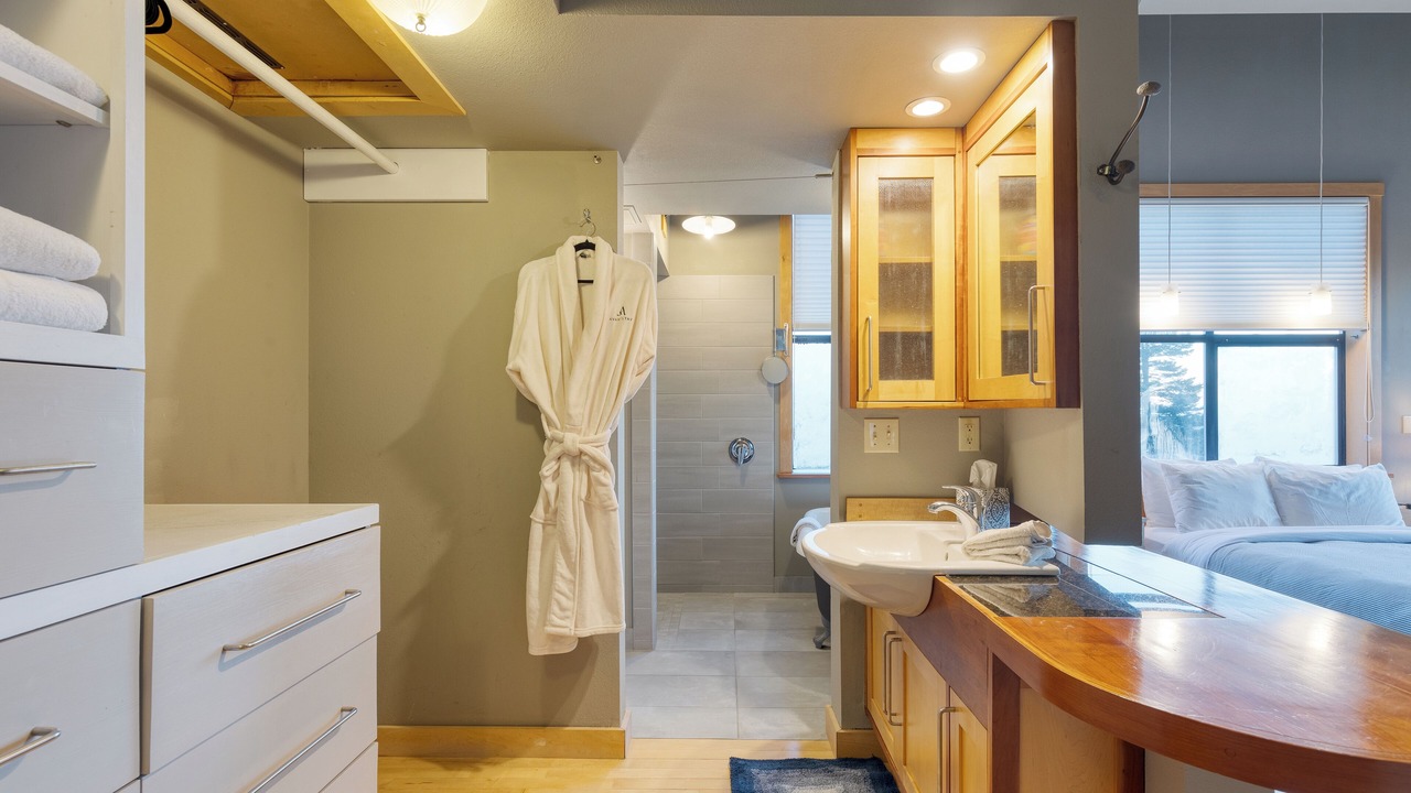 Photo of Bathroom in Coupeville