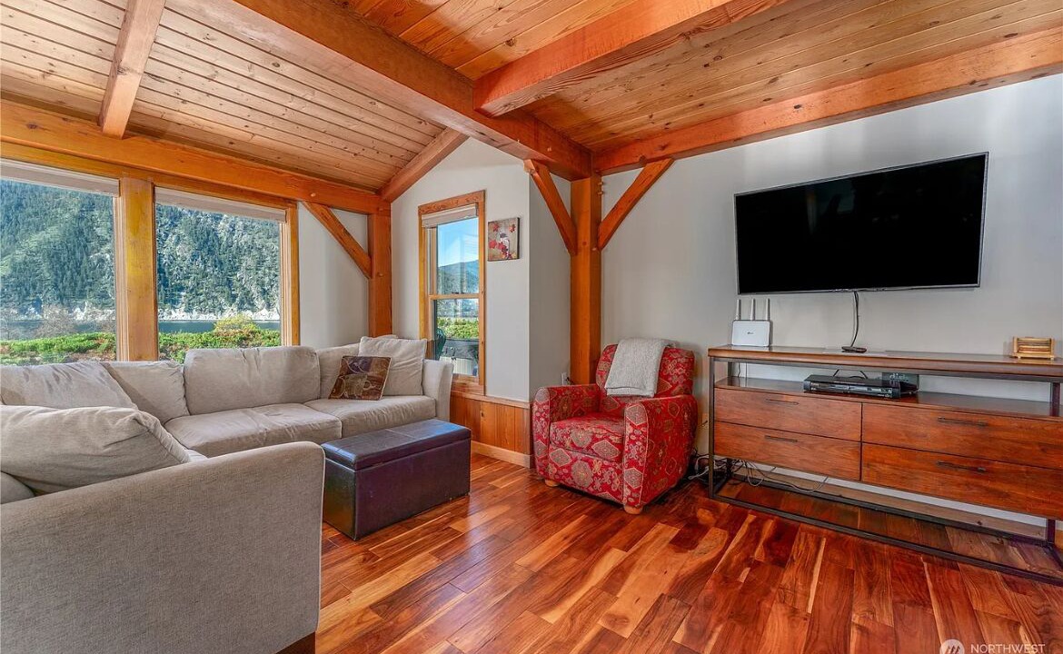 Photo of Bedroom in Wapato Point