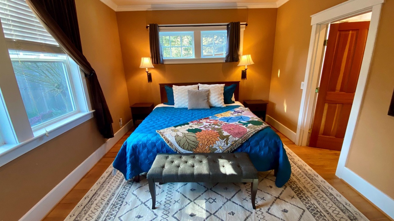 Photo of Bedroom in Eastsound