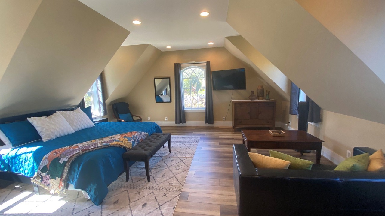 Photo of Bedroom in Eastsound